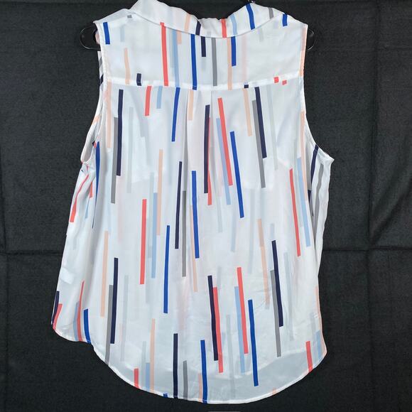 Torrid Womens Blouse White V Neck Button Down Sleeveless Geometric Stripes 00 - Picture 9 of 11